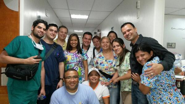 Drjuliolinares's tweet photo. Gracias fundc niño Iribarren barquisimeto, @GUBACA @Postgradocbmf .ayudando a crear sonrisas. http://t.co/0ToVYvYvSq