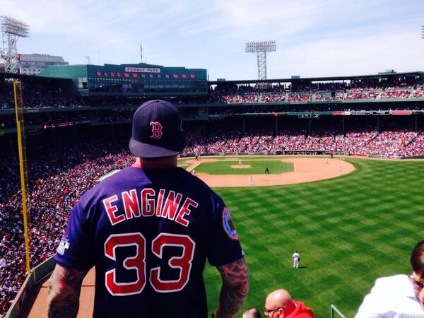 THE_PFFM's tweet photo. #BostonStrongLocal718 #BostonStrong #WeNeverForget @IAFFNewsDesk @RedSox Photo Credit: @p23hill http://t.co/yCDTXC826N