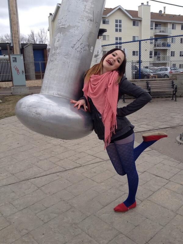 TeamVectorr's tweet photo. Not so Hannah Montana #MileyCyrus #wreckingball #roadrally2014 http://t.co/lQc6BcXX0U