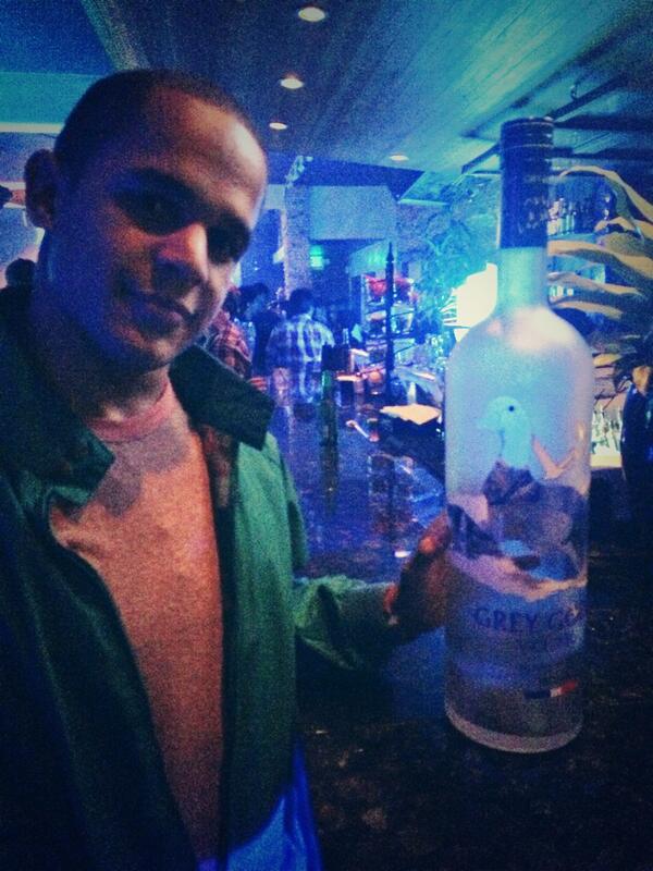 wattyAoK's tweet photo. Last night got real... @MylesP http://t.co/Kq7OqEckne
