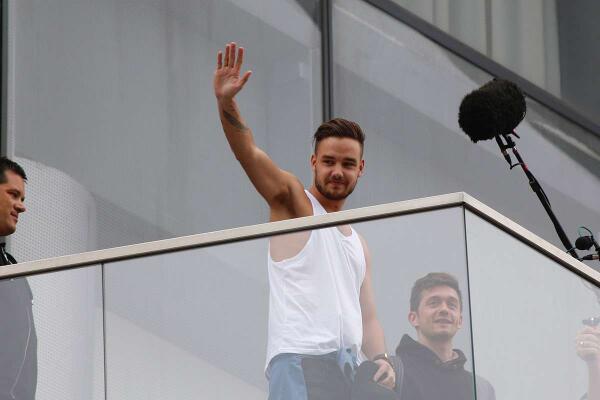 thefoodlima's tweet image. EXCLUSIVO de @terrape #OneDirectionEnPeru: Liam Payne se encuentra con fans ow.ly/wcsHq @1DirectionPERU