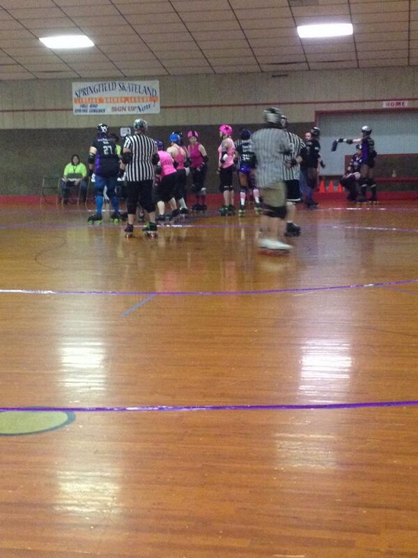 TheSamHatter's tweet photo. @RogerYoungGB So roller derby. I have no idea how this works. #gen181 http://t.co/0mXfhMd4tp