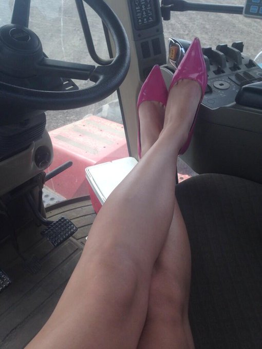 I'm online! (Did some farming today ☺️) http://t.co/snGCVe0iIN<a href="/tag/rt"class="tags"><span>#rt</span></a>