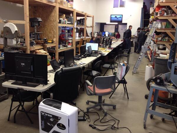 AndreasTziolas's tweet photo. @907Gamers getting ready for rockin lockin all-night LAN  party @ANCMakerSpace! http://t.co/tOlLNfHJrv