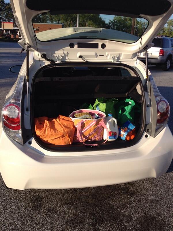turningclockbac's tweet photo. Yes you CAN fit $200 worth of groceries in the back of an @Toyota Prius! #PriusPride #sponsored @jacksonspalding http://t.co/kzE85HugbY