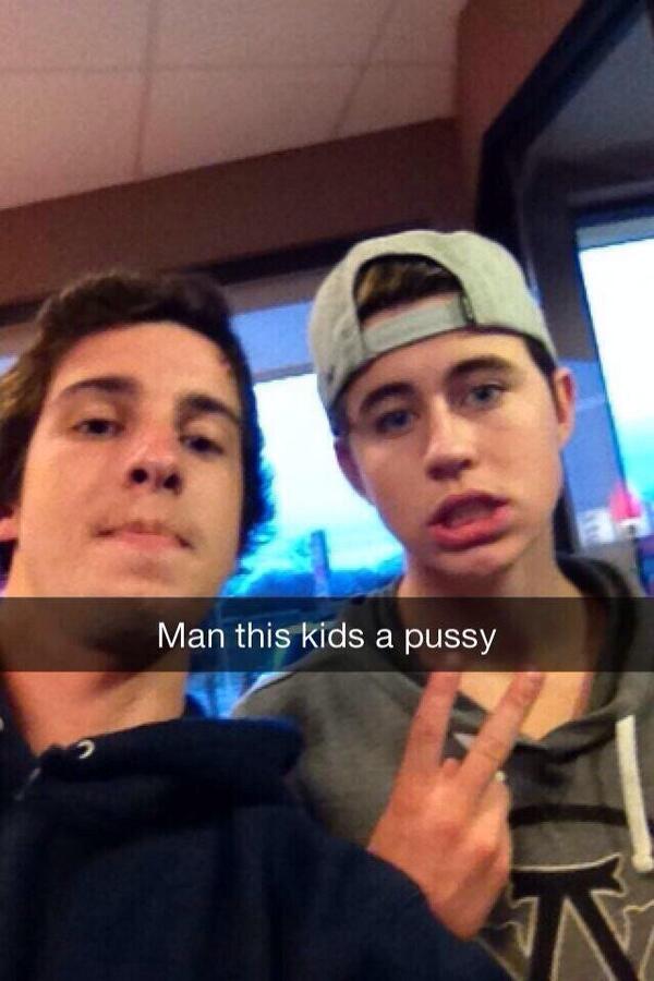 Bsbshit's tweet photo. @Nashgrier stfu stupd bitch😂😂😂😂😭😭😭😂😂😂 http://t.co/VE56ncDMt7