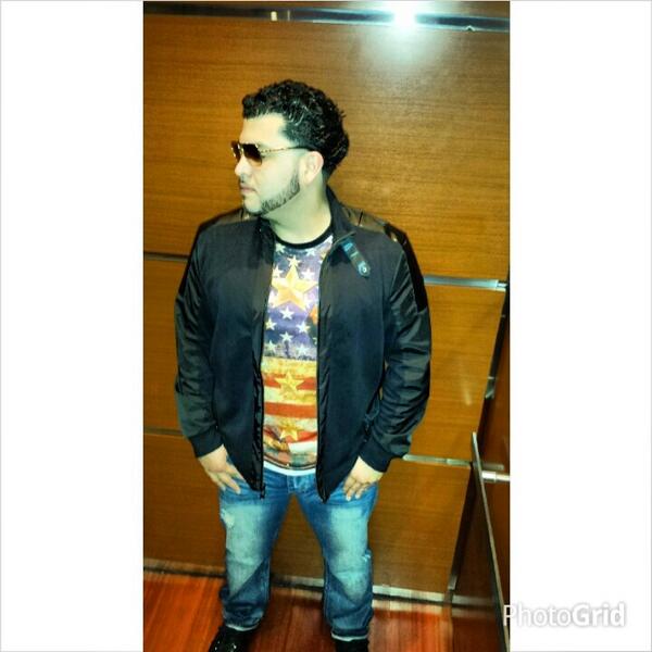 AJELKALLEJERO's tweet photo. En camino #maryland 1st #omegaLounge @elzol1079fm 9-11 #AJenTuradio #AjenTuClub then para donde el viento takes me. http://t.co/hk7rm71qAy