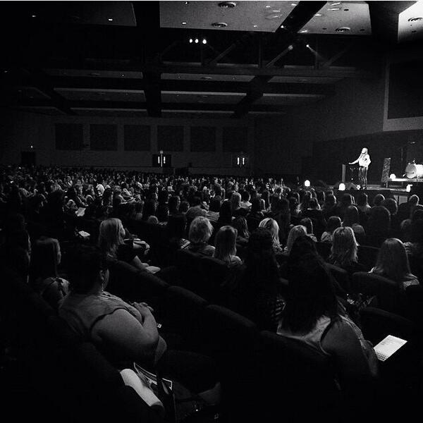 biancaolthoff's tweet photo. There's only a few things that I love more than speaking truth + ❤️ to this generation. Grateful for #girlsofgrace! http://t.co/V1tIhWMn87