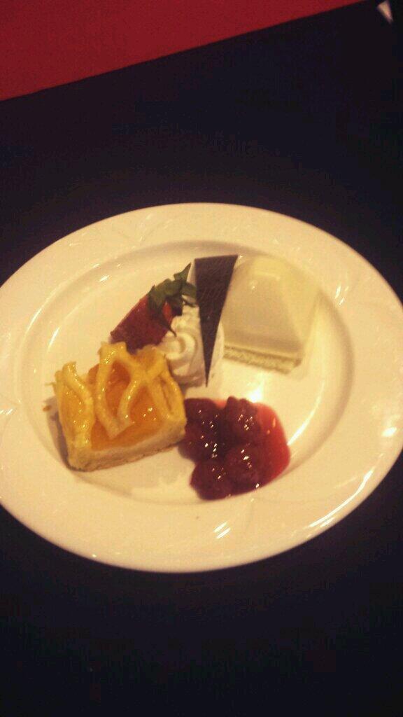 DavidKravitz26's tweet photo. Chairman's dinner @ahla2014 http://t.co/2nmanMRgsv
