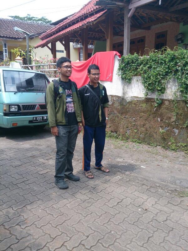 EarthInOurHand's tweet photo. Kakak2 kece dr @TLUndip2012 hhe http://t.co/5k0vXhcmSo