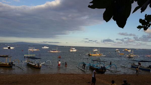 Sunday afternoon Sanur Beach #Bali #NoParticularPlaceToGo