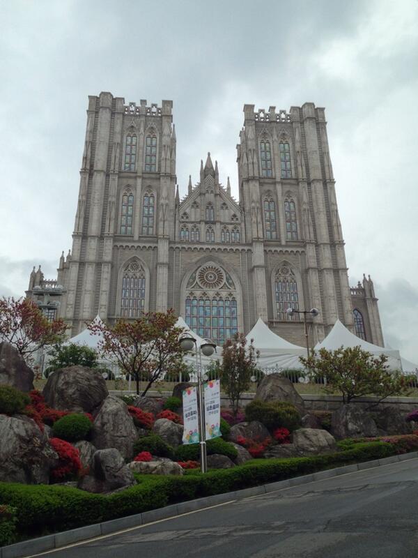 LunarWave's tweet photo. 쩐다! (@ 경희대학교 평화의 전당 w/ 2 others) http://t.co/xcbWTxVrOI http://t.co/8o9vg7fdMD
