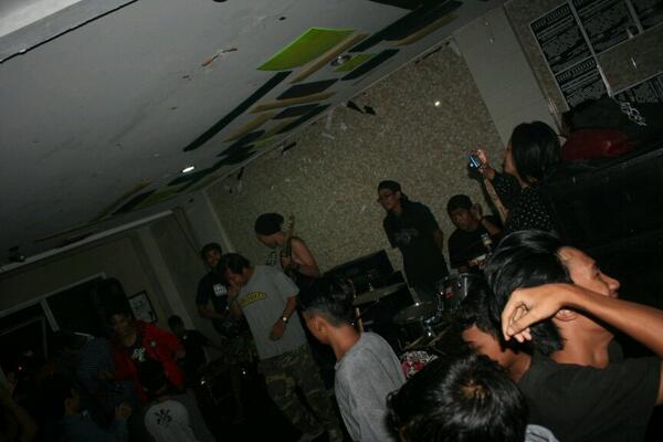 Hasil foto dari official kami <a href="/BBSquad_OFC/">Bale Bamboo Squad</a>  <a href="/Guntur_Nayowan/">YME</a> <a href="/Yadi_sakup/">Shakup</a> <a href="/Zaenal_arif16/">ZaenalArifiyansyah</a> <a href="/CPuspaRingga/">CindyPuspaRingga</a>