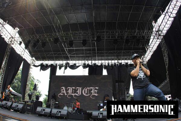 hammersonicfest's tweet photo. Performance Alice at Hammer Stage #Hammersonic2014 http://t.co/FPyP8xAU3I