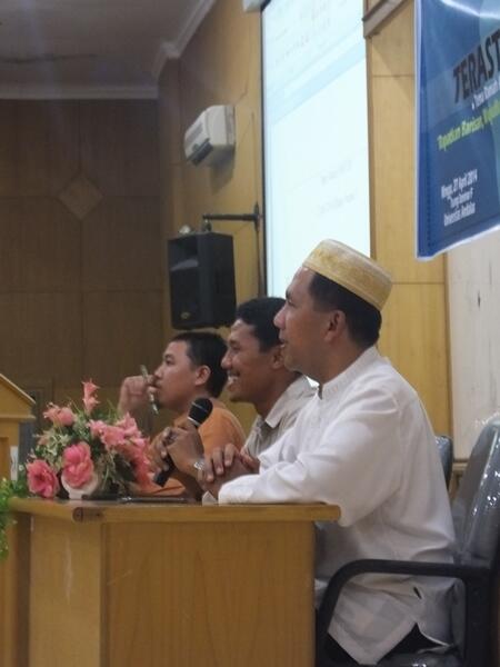 ForstudiFPUA's tweet photo. @irwangunawanSP Iyaa sip bang :) http://t.co/Z4ny8cYoGZ
