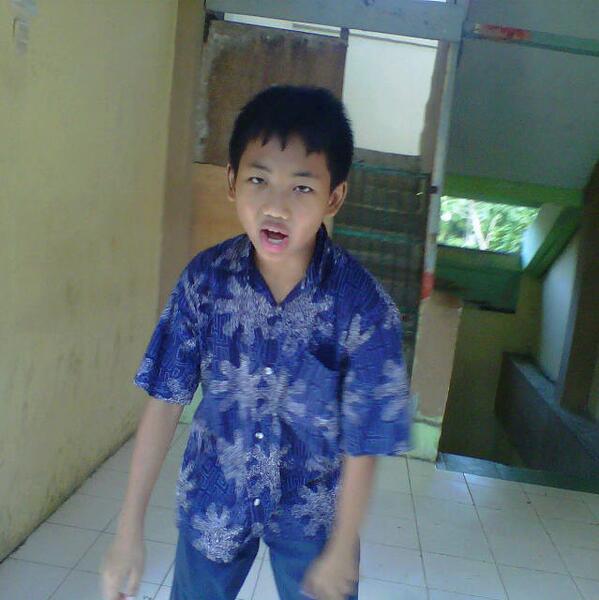 class7creative's tweet image. 26-04-2014,Happy Birthday Willay (Wily Alay) smoga Wily mkin kocak,pinter,sehat,pnjng umur,&amp;amp; mkin2lah,WYATB,GBU:)
-KM