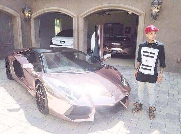 PostBadClothes_'s tweet photo. Tyga 👑 http://t.co/tlgHt0mdHx