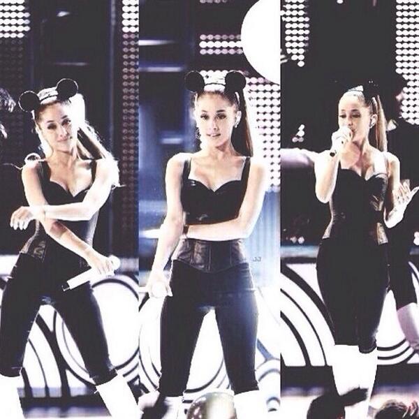 eesharaii's tweet image. slayed the rdmas, now problem will slay for sure @arianagrande #problemtoday