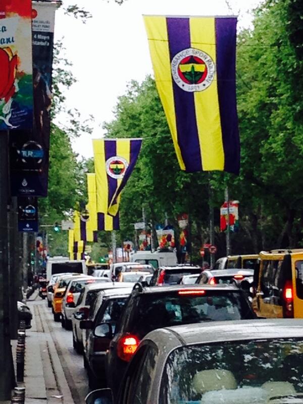 Bugun bayram var diyorlar;)) bagdat cd,