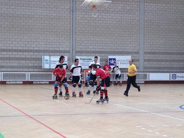 Grande la aficion del hockey, mucha emocion y nervios en la #Fasedeascenso