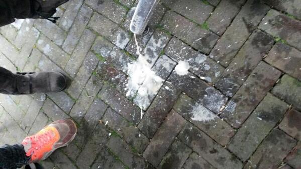 andresteketee's tweet photo. Nou bedankt hoor....spanning Hendrik?#tvoost http://t.co/McS68r9hzc