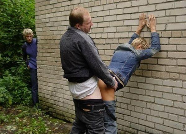 طاح على المدرس ينيج رفيجه