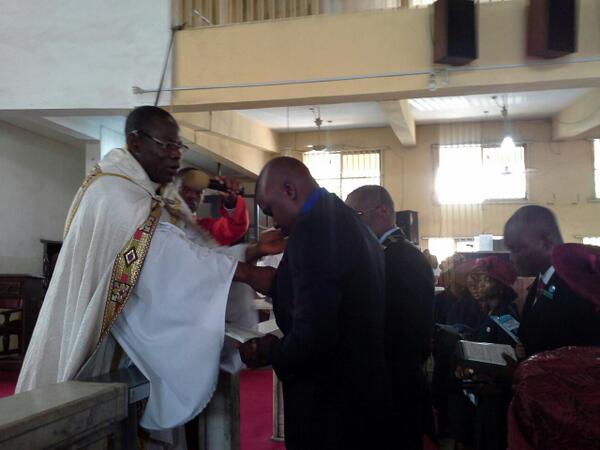 lagoswestguild's tweet photo. Brother David Ikeja being invested as chairman Bariga Archdeaconry ongoing http://t.co/Wr4p52blIv