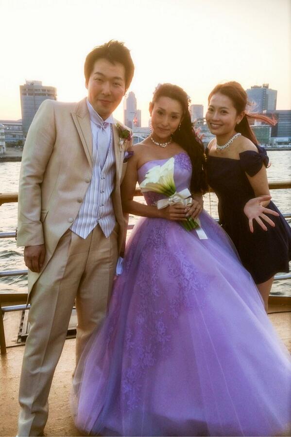 鈴木あや いとこの結婚式でした 泣いちゃった W そしてあやもお嫁さんになりたいなりたいなりたい 笑 Http T Co Vnikveqnlt