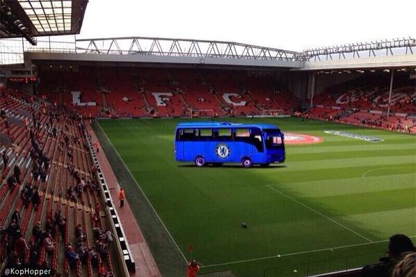 TonyTohTall's tweet photo. RT @RS__LFC: Mourinho very clear about his tactics #LFCvsCFC 😂😜 http://t.co/xmPBklkizm