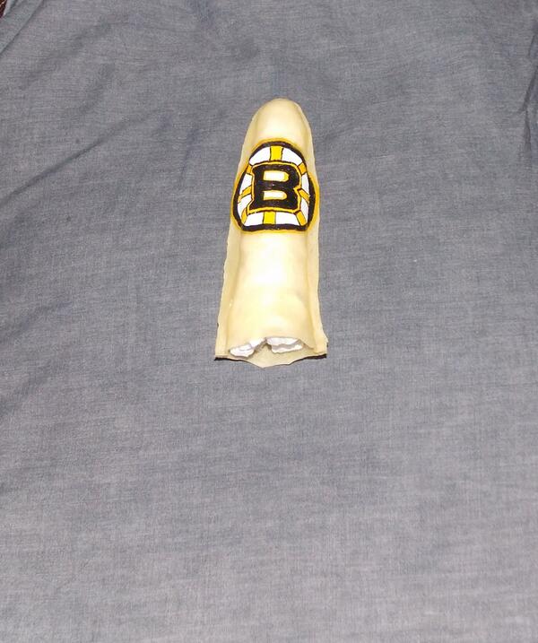 manouite's tweet image. Condom @NHLBruins