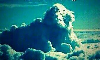 MAPNERVION's tweet photo. Dios es rojiblanco. Ahí le Tenéis disfrutando de un partido Champions. http://t.co/YloqnHxYat