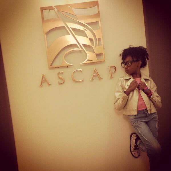 kayciblu's tweet photo. http://t.co/yZgryySnKM
EVERYONE GO CHECK OUT MY NEW VIDEO, 🎤🎤🎤🎤 http://t.co/327cJNBAbZ
