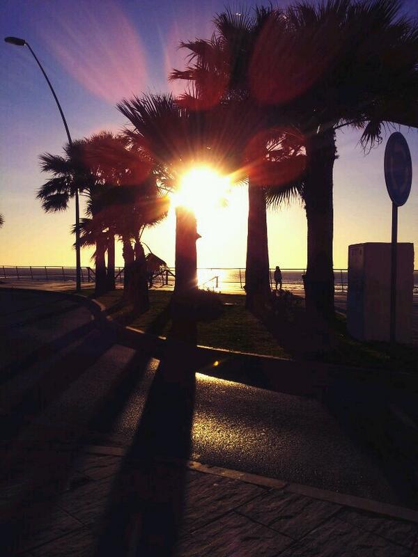 BayamoCafe's tweet photo. Mirad k gran puesta de sol desde la terraza de @BayamoCafe http://t.co/C29uvJ8LxC
