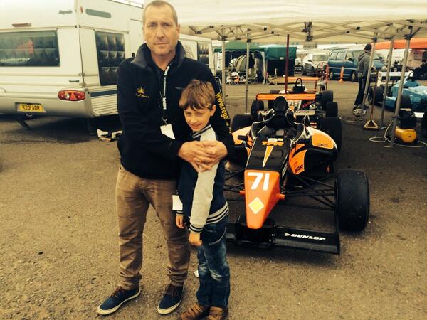 BigMarkPawnStar's tweet image. Grate day with. @ProCleanAndy and the boys