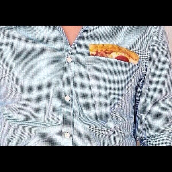 SirDennoMiles's tweet photo. Pocket pizza http://t.co/ejvaAj5jbI