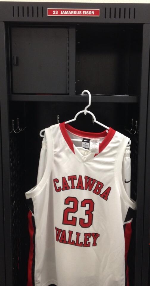 Gcodeballer10's tweet photo. Can't wait to get back on the floor, grind hard for mine 🏀 http://t.co/ylZjMpnivN