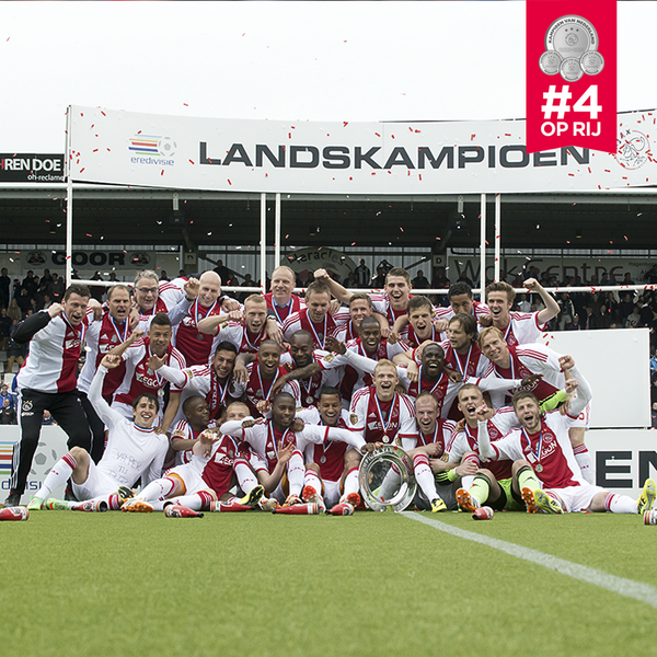 NGreeneyes8's tweet photo. "@AFCAjax: Voor de vierde keer op rij!! Kampioenen!! #4oprij #33 http://t.co/ezksYNTnDf"