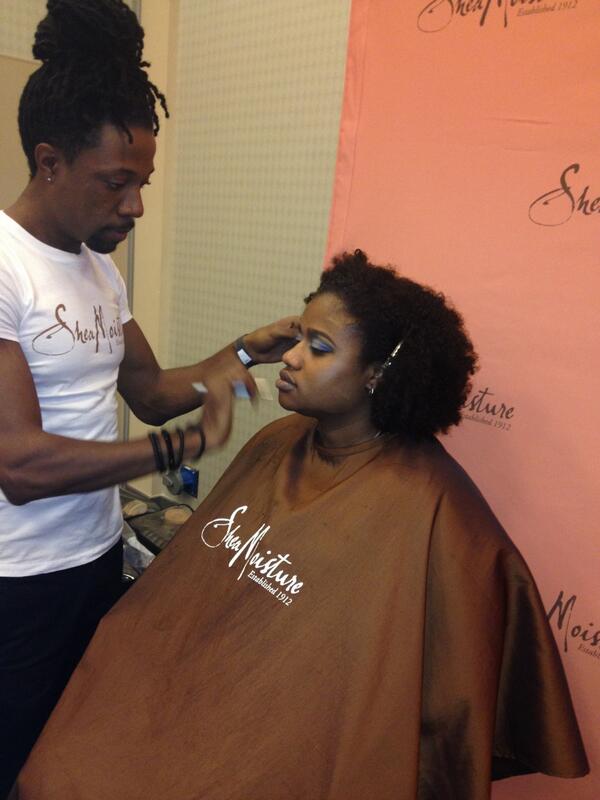 TribeCalledCurl's tweet photo. Experiencing magic of celeb MUA #JeremyDell @PaintedByJeremy at #WNHS2014 @SheaMoisture4u booth w/their new cosmetics http://t.co/pN83z4JCwx