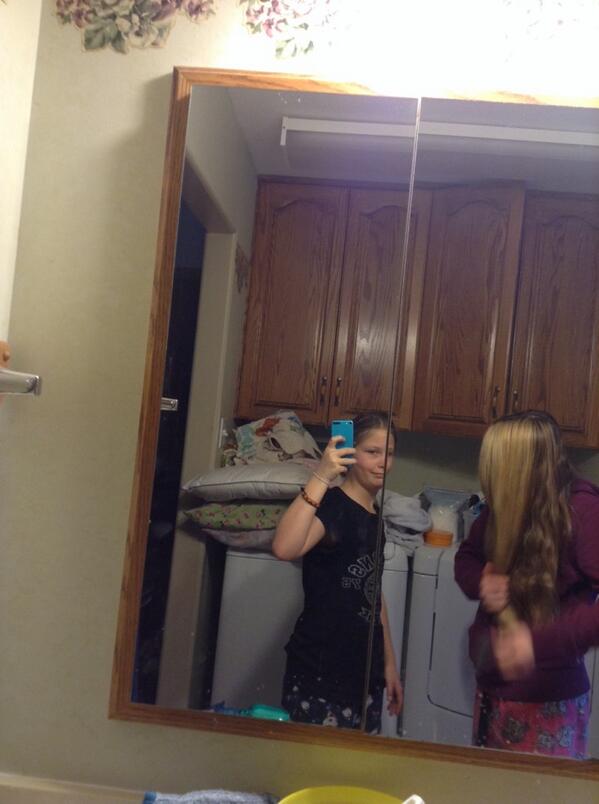 blayredirection's tweet image. Fac**** fag selfie