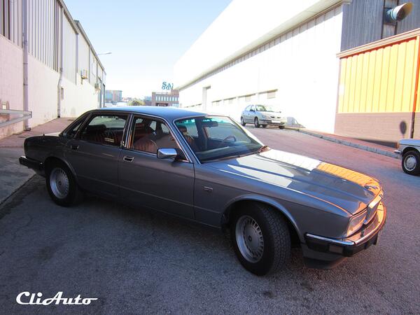 CliAuto's tweet image. Alquila tu coche de boda con chofer desde 269€. Aprovecha esta Gran Oportunidad de ir en un Jaguar DJ16