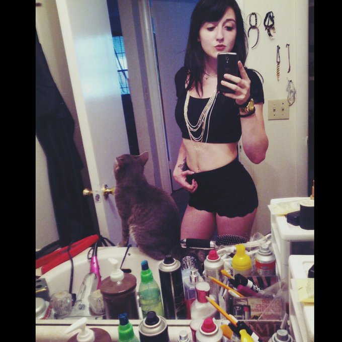 Ootd ★★★ http://t.co/jjpvsRC7Gj<a href="/tag/gamergirl"class="tags"><span>#gamergirl</span></a><a href="/tag/twitch"class="tags"><span>#twitch</span></a><a href="/tag/twitchstreamer"class="tags"><span>#twitchstreamer</span></a><a href="/tag/twitchgir"class="tags"><span>#twitchgir</span></a>