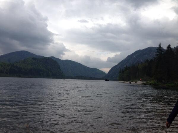 busaboutdee's tweet photo. Grunau and one of its beautiful lakes. Hop on and enjoy it as well! #BusaboutCrew http://t.co/aUNjLTTy5l