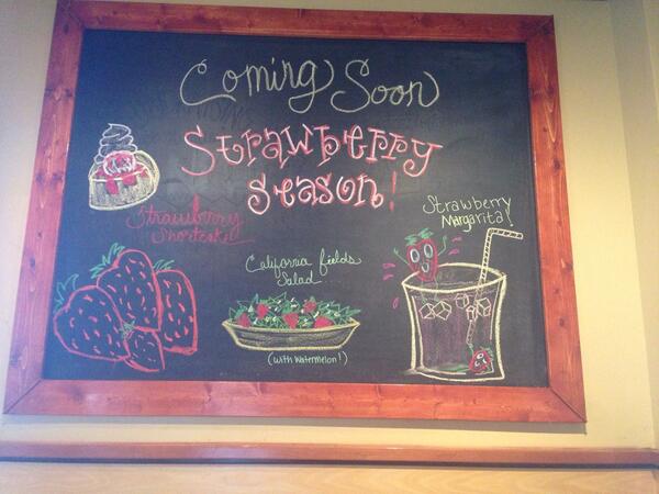 leannrigley's tweet photo. Strawberry Season starts Tuesday at @calpizzakitchen  Come see us!! #cpk #yummy http://t.co/dGQNcXriCQ