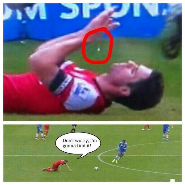 BmPew9iCAAABHq1 Steven Gerrard slips Memes & Jokes flood the internet after Liverpool 0   Chelsea 2