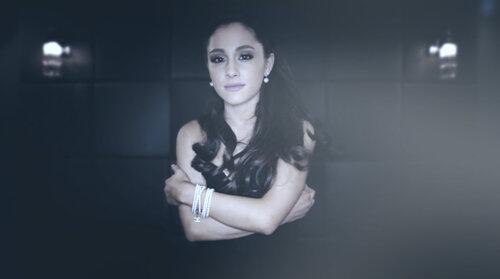 FluffKambach's tweet image. #PreOrderProblemOniTunes 

or else