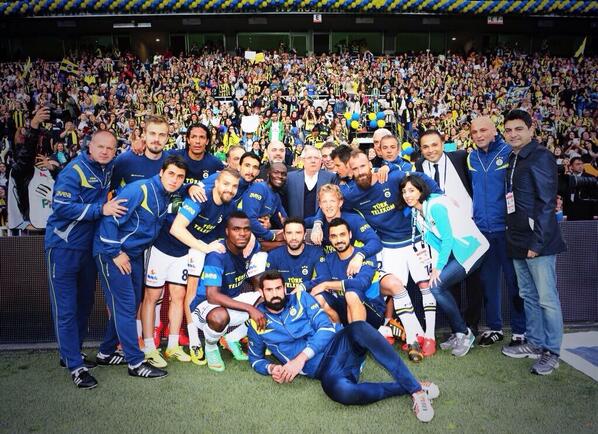 ANTU1907's tweet image. #BizBirAileyiz #Fenerbahce #FenerinSampiyonlukMacıVar #SampiyonFenerbahce #Antu1907