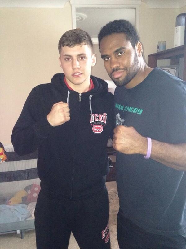 BobbyCairns's tweet photo. Me and @Champfasteddie chillin in my front room with @David123Allen what a great guy http://t.co/OV3OpvhET3