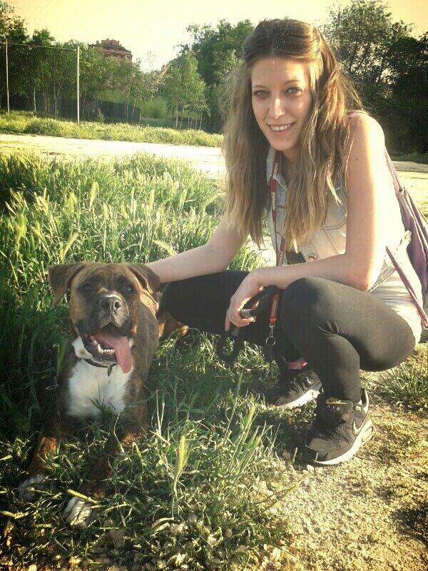 ItxyCh's tweet photo. Te duele. Lloras. Te miras al espejo. Te lavas la cara. Sales y sonríes. http://t.co/FHQgD83WEv