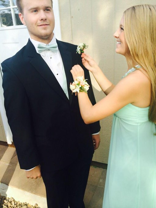 Anders' face in 92% of our pics http://t.co/sfUATfh49i