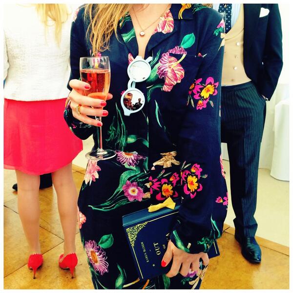 Cheers! 🌺 @Topshop Jumpsuit, @bags_by Clutch, @MonicaVinader Rings, @ZARA Sunnies, @AstleyClarke locket. #WeddingOOTD